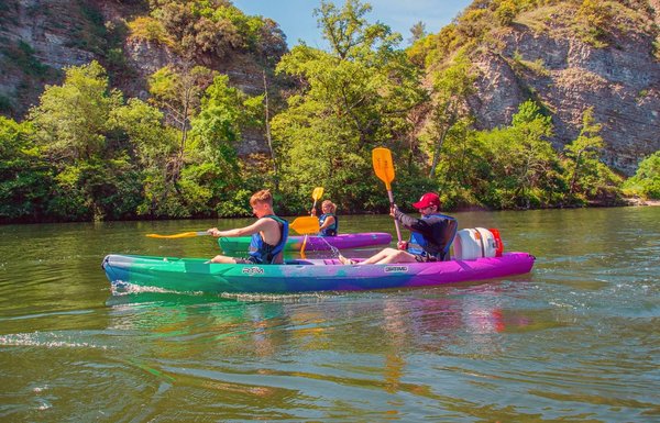 Comment profiter du canoë en Ardèche sans risquer de se blesser ?